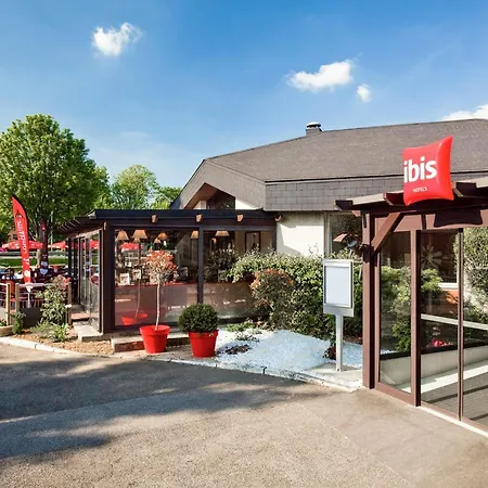 Ibis Senlis-2